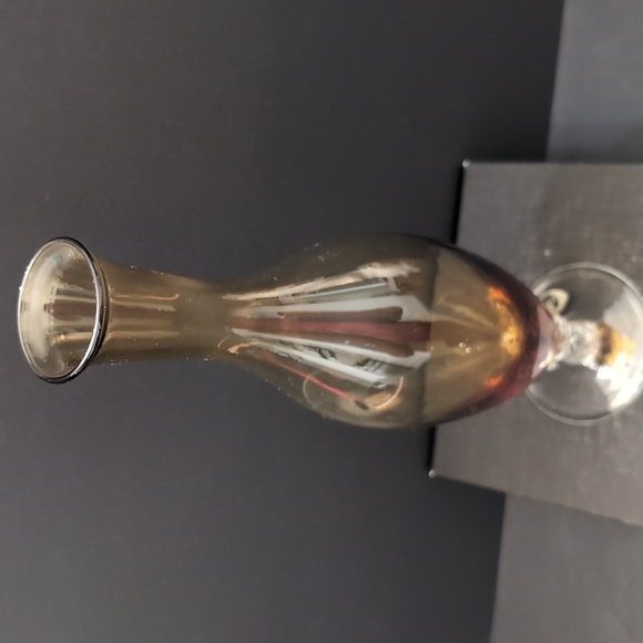 VGT,Amber Glass Vase with Twisted Clear Pedestal Base. - Picture 3 of 8